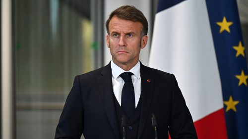 EÚ by mala byť pripravená spolupracovať s Ruskom, tvrdí Macron