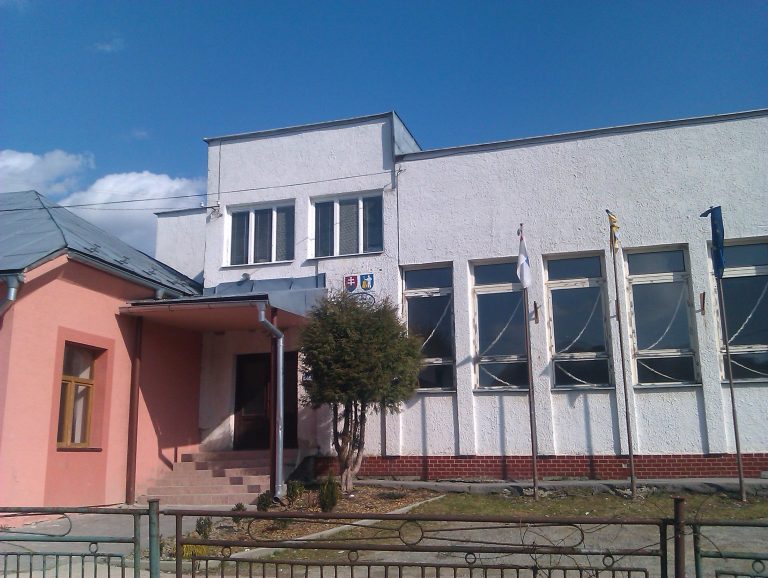 KOLBOVCE: Keď kráľ Žigmund v roku 1408 a opätovne v roku 1410 daroval šľachticovi Imrichovi z Perína stropkovské panstvo, na území toho panstva jestvovala aj dedina Kolbovce.