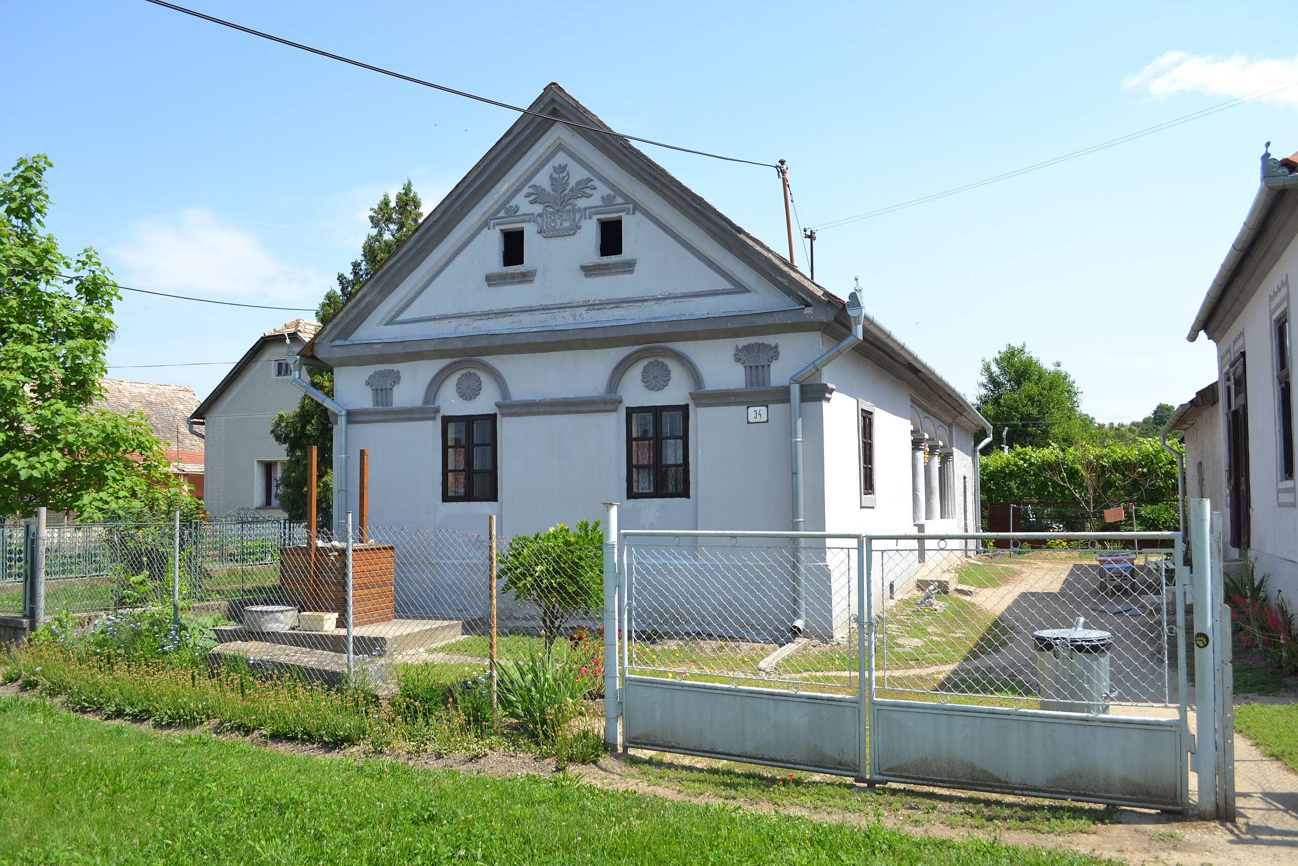 PAVLOVCE - OKRES RIMAVSKÁ SOBOTA: Pavlovce sa nachádzajú v okrese Rimavskej Soboty.