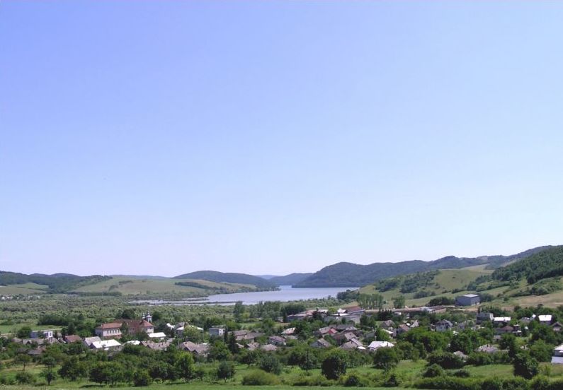 LOMNÉ: Obec v okrese Stropkov.