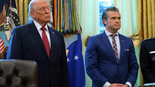 Trump vychvaľuje vianočné útoky na „spodinu ISIS“ (VIDEO)