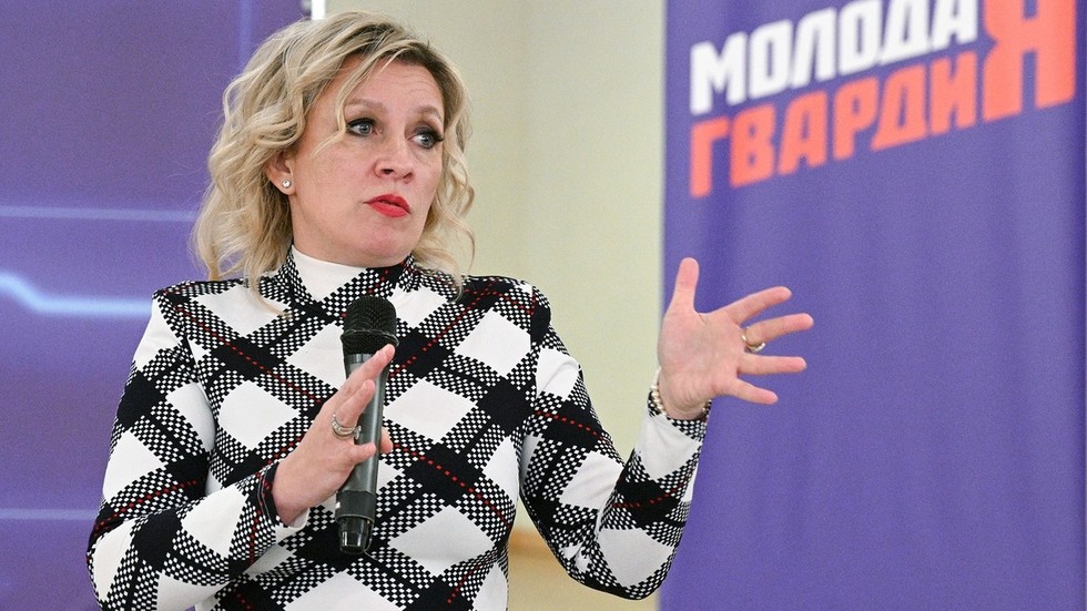 Moskva obviňuje Bloomberga zo šírenia „falošných správ“