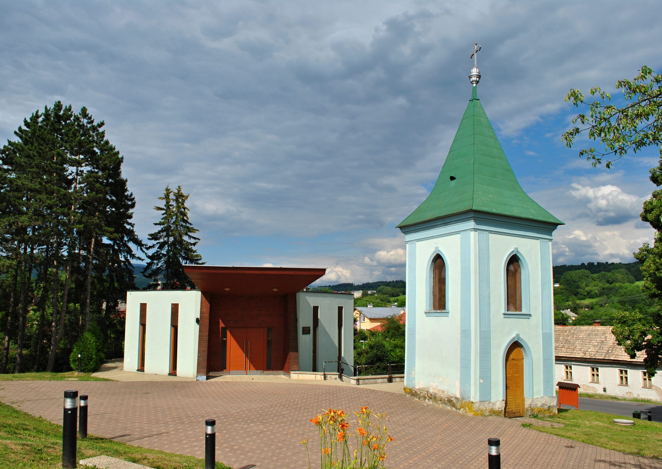 KYNCEĽOVÁ: Obec leží v Banskobystrickom kraji, pod Nízkymi Tatrami.