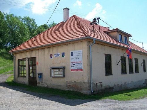 LENTVORA: Dedina, kde ľudia nepotrebujú mobily, obchod ani krčmu.