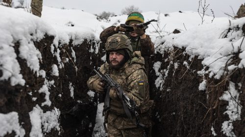 Kyjev odvoláva veliteľov po strate kľúčového mesta Donbasu – médiá