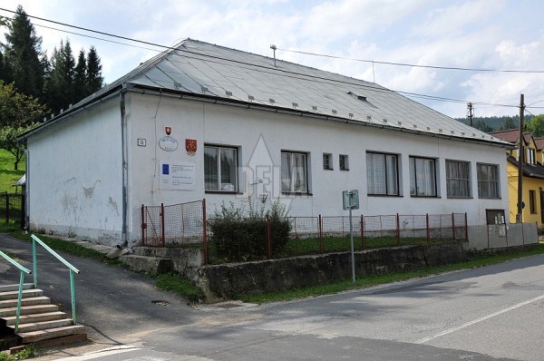 REĽOV: Ako hraničná obec (s Poľskom) sa nachádzala v citlivej oblasti, čo prinášalo napätie. REĽOV: Ako hraničná obec (s Poľskom) sa nachádzala v citlivej oblasti, čo prinášalo napätie.