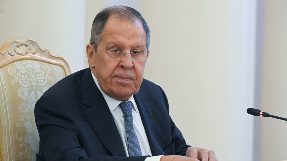 Lavrov: Západ „úplne zavrel“ oči pred korupciou na Ukrajine