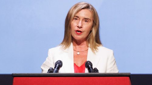 Bývalá najvyššia diplomatka EÚ zadržaná pri razii proti podvodom – médiá