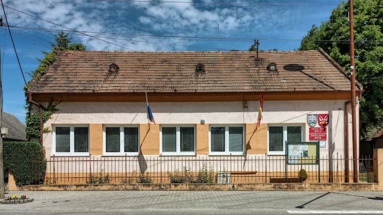 RECA: V roku 1671 vznikol v obci zbor Jednoty Bratskej.