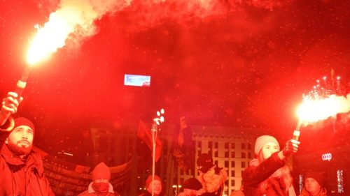 Ukrajinskí nacionalisti si pripomínajú nacistických kolaborantov z druhej svetovej vojny