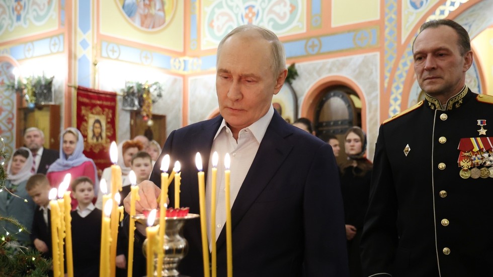 Ruská pravoslávna cirkev zohráva „jedinečnú úlohu“ pri udržiavaní tradícií, vyhlásil Putin