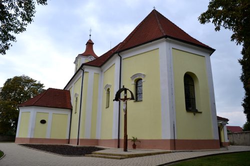 PODOLIE: Chotár Podolia sa rozprestiera na výbežku Podunajskej nížiny v severnej časti Trnavskej pahorkatiny.