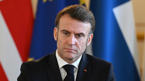 Francúzsky prezident obvinil USA z „obracania sa chrbtom ku spojencom“