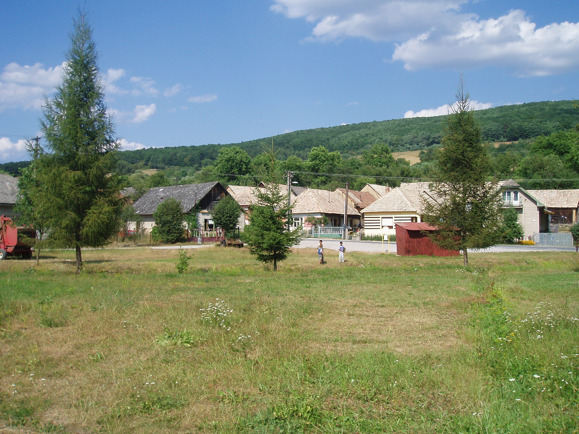 ROZLOŽNÁ: Július Botto (* 1848 – † 1926), historik, pedagóg, advokát, cirkevný historik, publicista, prekladateľ a kultúrny činiteľ.