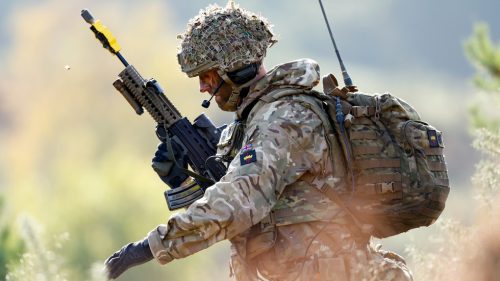 Spojené kráľovstvo a Francúzsko sa zdráhajú poslať vojakov na Ukrajinu bez podpory USA – FT