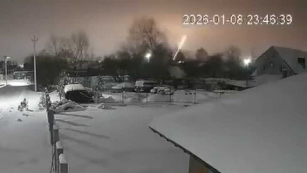 EÚ potrebuje svojho vlastného Orešnika, povedal Macron