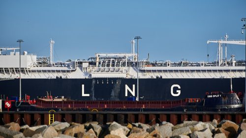 EÚ uväznená v závislosti od amerického plynu – Politico