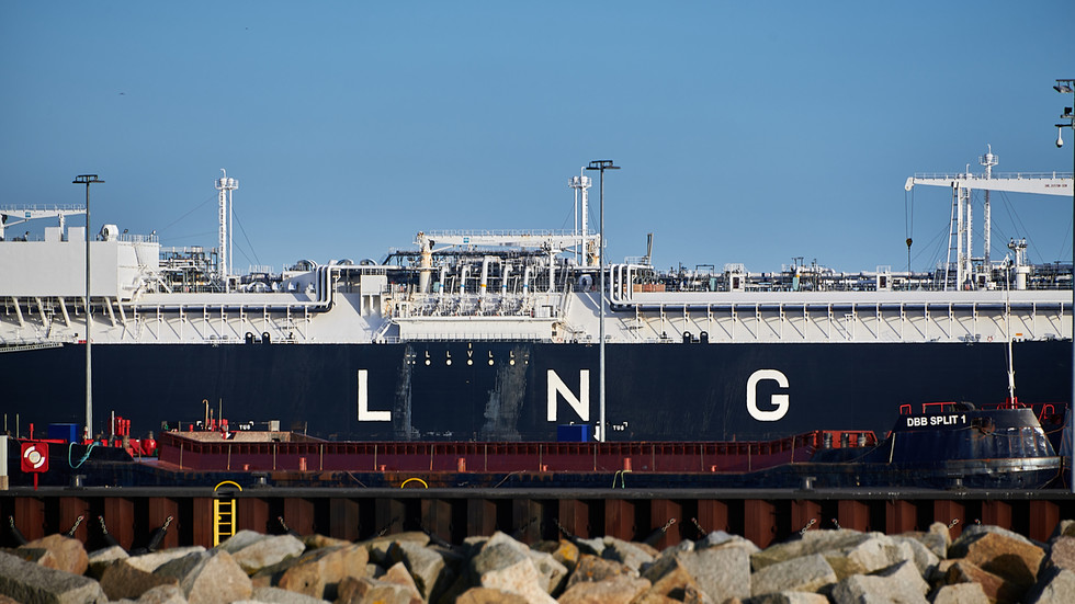 EÚ uväznená v závislosti od amerického plynu – Politico