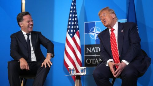 Trump zverejnil súkromnú správu od šéfa NATO