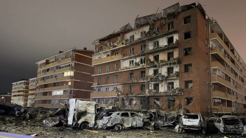 Ukrajinský dron zasiahol obytnú budovu na juhu Ruska (VIDEÁ)