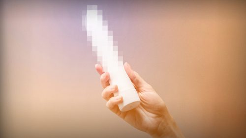 Používajte sexuálne hračky, aby ste sa zohriali počas výpadkov prúdu, tvrdí snúbenica bývalého ukrajinského ministra zahraničných vecí