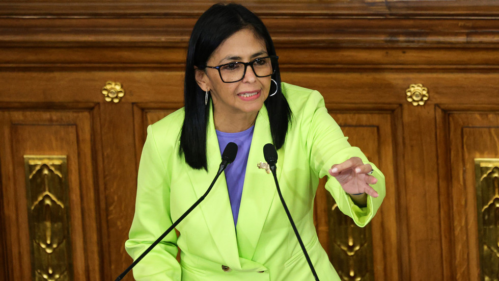 „Dosť bolo washingtonských rozkazov,“ vyhlásila dočasna prezidentka Venezuely