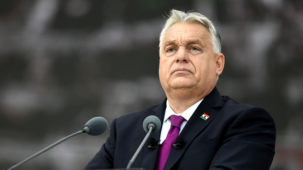 Orbán: Budapešť bude naďalej bojovať proti energetickému zákazu EÚ voči Rusku