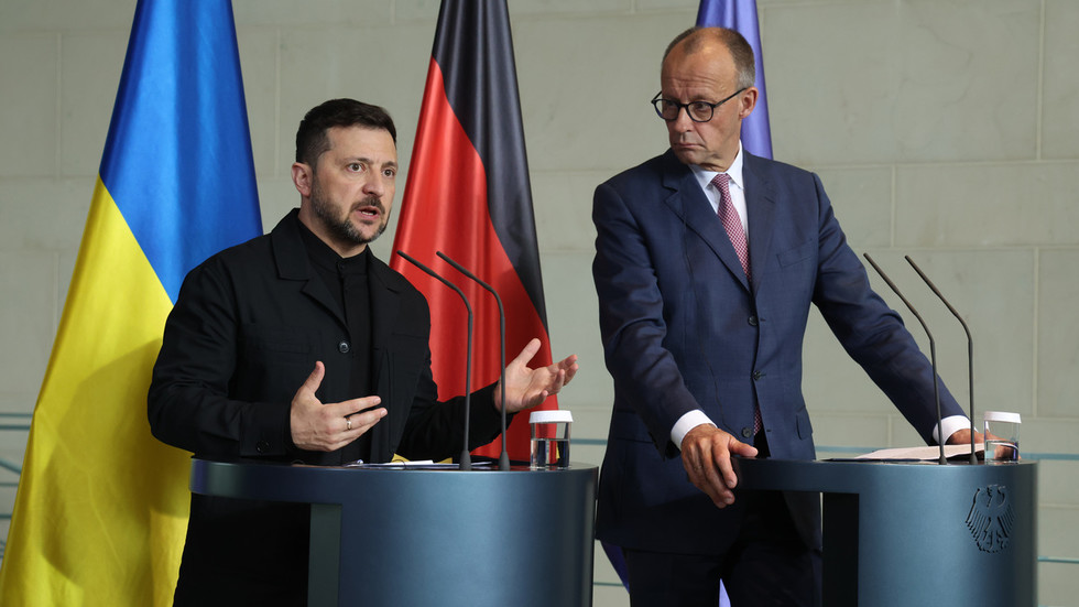 Merz odmieta poskytnúť Zelenskému „konkrétny dátum“ členstva Ukrajiny v EÚ Merz odmieta poskytnúť Zelenskému „konkrétny dátum“ členstva Ukrajiny v EÚ