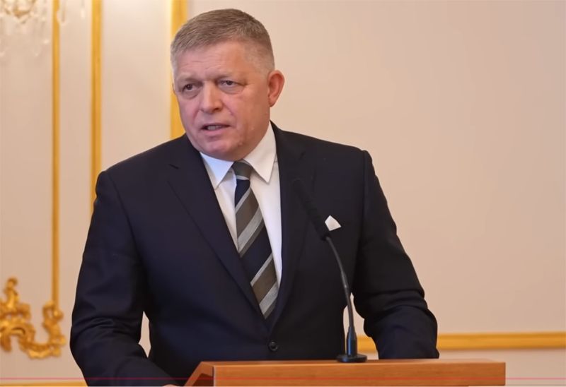 VO SVETE JE CHAOS A NESTABILITA, PRETO DOMA MUSÍME DRŽAŤ PEVNE A SPOLU AKO SVÄTOPLUKOVE PRÚTY