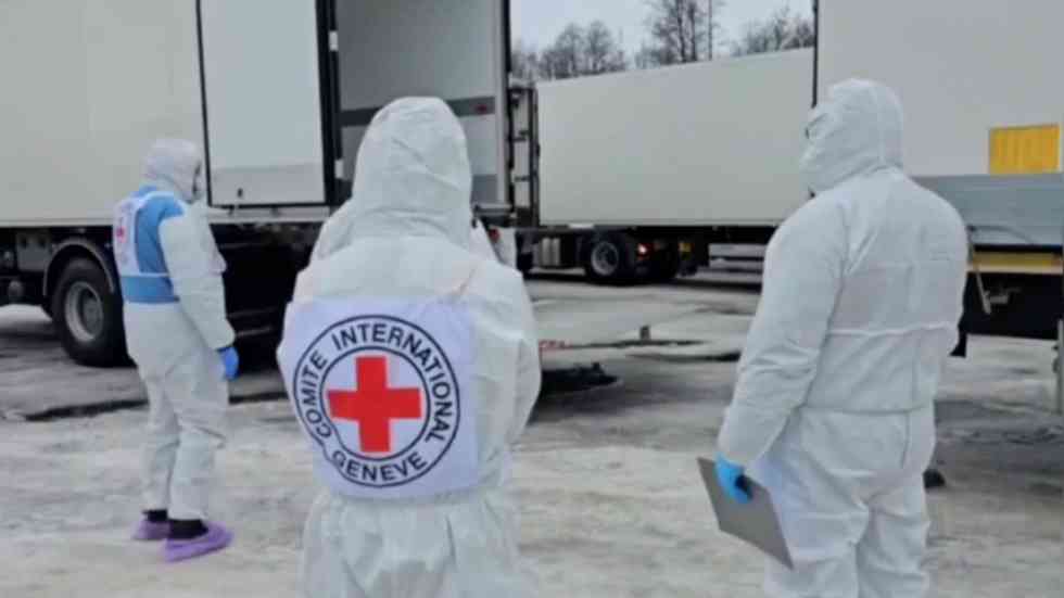 Rusko vrátilo telá 1 000 ukrajinských vojakov, povedal Putin poradca Rusko vrátilo telá 1 000 ukrajinských vojakov, povedal Putin poradca