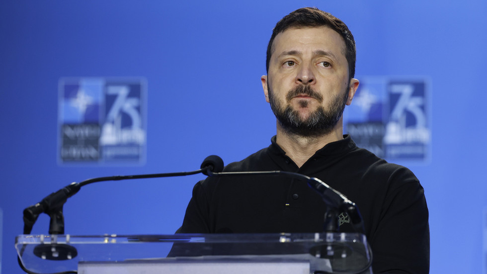 Zelensky stanovil časový harmonogram nadchádzajúcich rokovaní medzi Ruskom, Ukrajinou a USA Zelensky stanovil časový harmonogram nadchádzajúcich rokovaní medzi Ruskom, Ukrajinou a USA