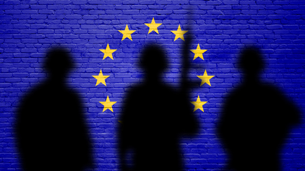 Irán označil armády EÚ za „teroristické organizácie“ Irán označil armády EÚ za „teroristické organizácie“