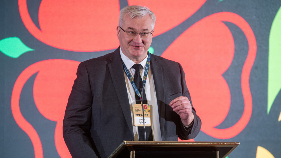 Ukrajina označila šéfa FIFA za „morálneho degeneranta“ Ukrajina označila šéfa FIFA za „morálneho degeneranta“