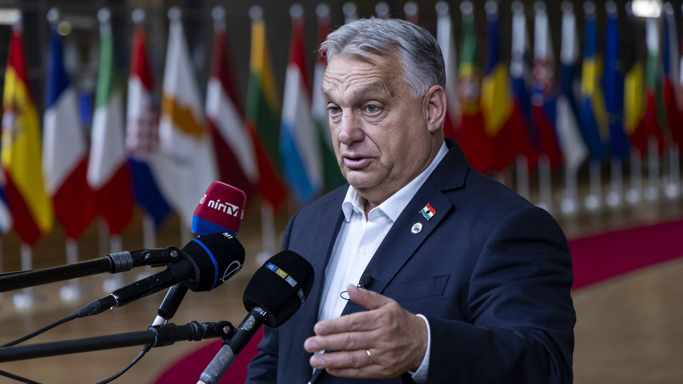 Orbán: EÚ sa snaží v štátoch EÚ znížiť podporu pre rodiny , aby financovala Ukrajinu