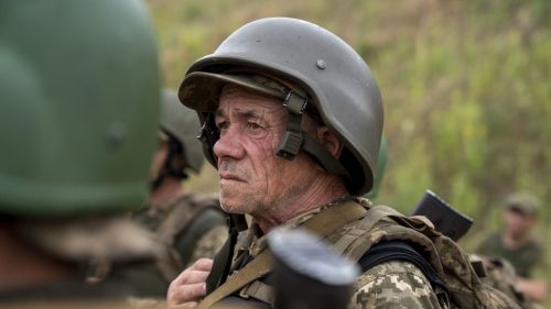 Zelensky sa obracia na starších ľudí, aby vyriešil nedostatok pracovnej sily