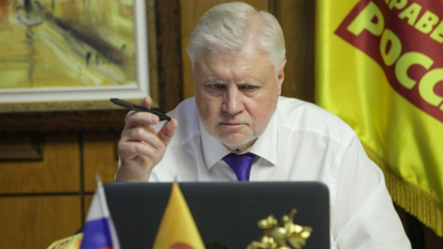 Ruský poslanec kritizuje „idiotov“ a „darebákov“ za obmedzenie Telegramu