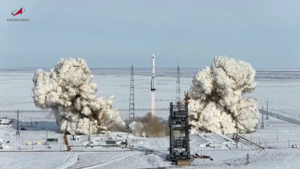 Rusko vypustilo raketu Protón-M s meteorologickým satelitom novej generácie
