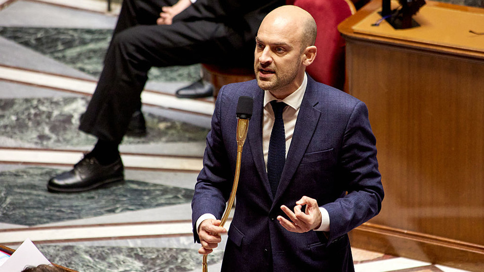 Francúzsky minister zahraničných vecí pod paľbou kritiky za „nepravdivé“ tvrdenia o spravodajcovi OSN