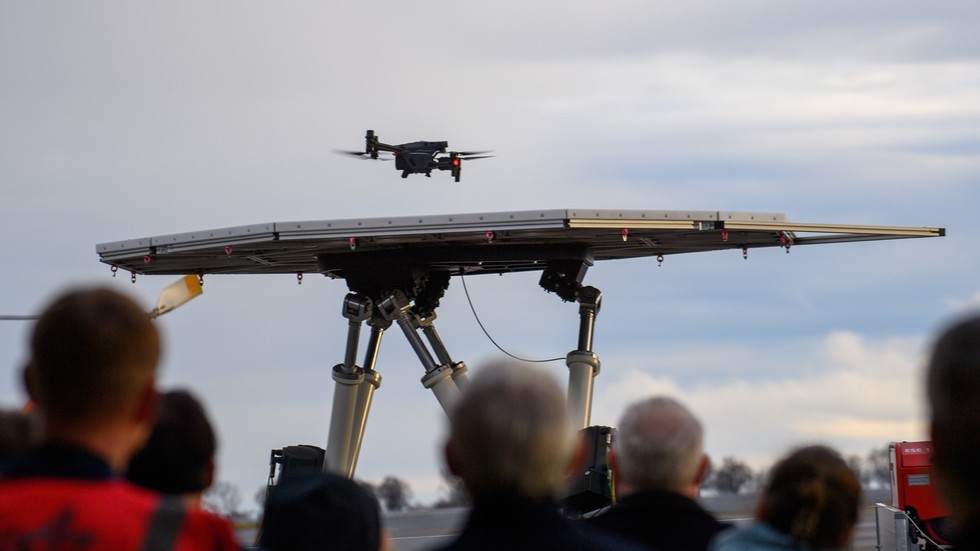 Prieskum hovorí, že každý tretí Nemec uprednostňuje  roboty ovládané umelou inteligenciou