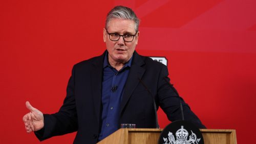 Starmer vyzýva európskych členov NATO na posilnenie „tvrdej sily“