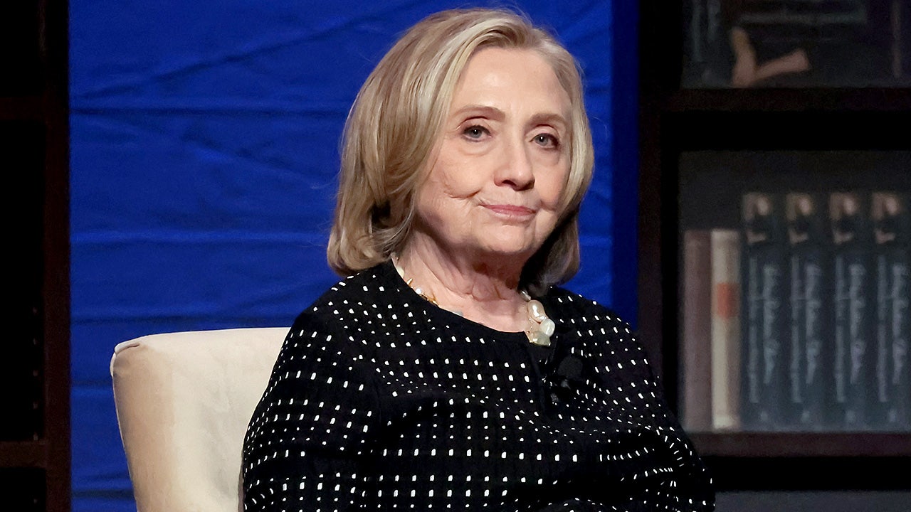 Hillary Clintonová agresívne konfrontovala českého lídra s Trumpovou politikou na bezpečnostnej konferencii v Mníchove. Hillary Clintonová agresívne konfrontovala českého lídra s Trumpovou politikou na bezpečnostnej konferencii v Mníchove.