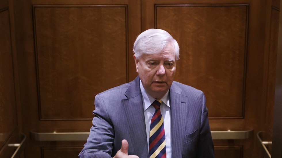 Americký senátor tvrdí, že v Izraeli sa „plánujú vojny budúcnosti“. Americký senátor tvrdí, že v Izraeli sa „plánujú vojny budúcnosti“.