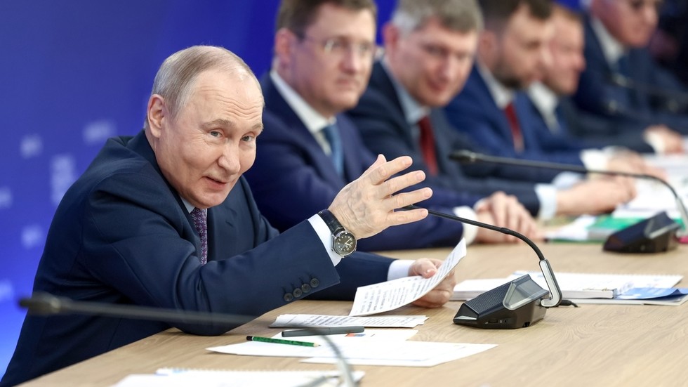 Putin rozširuje ruskú angažovanosť pre globálne talenty
