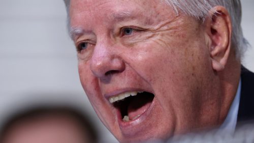 Americký vojnový jastrab uráža iránske vedenie