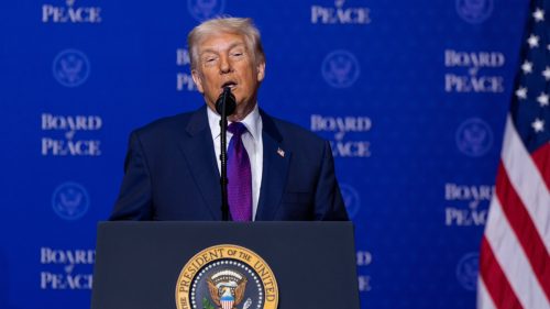 Trump stanovil termín pre dohodu s Iránom