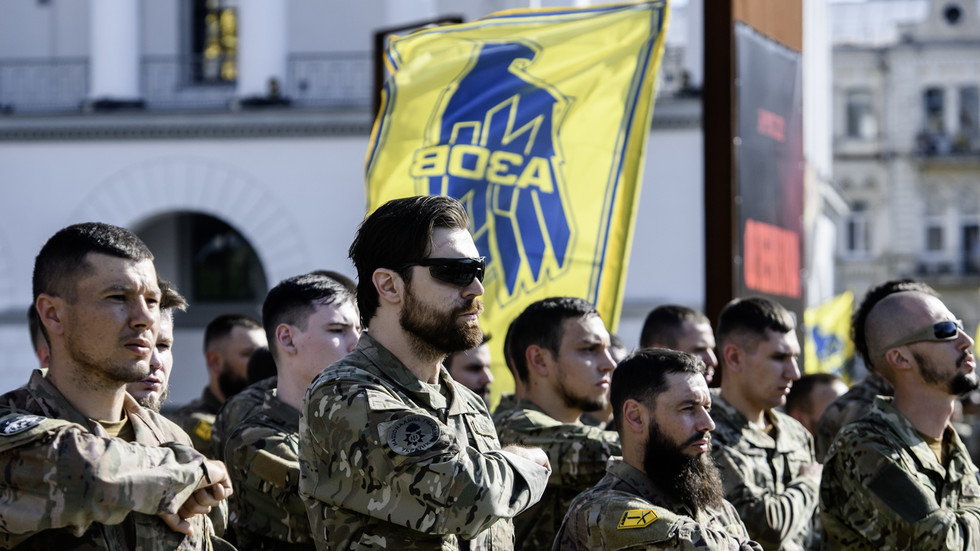Bývalý britský konzervatívny poslanec sa pridal k ukrajinskej neonacistickej brigáde