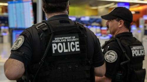 Trump spúšťa tvrdý zásah proti volebným podvodom – médiá