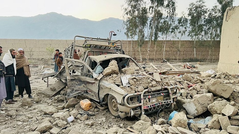 Afganistan hrozí odvetou za pakistanské nálety