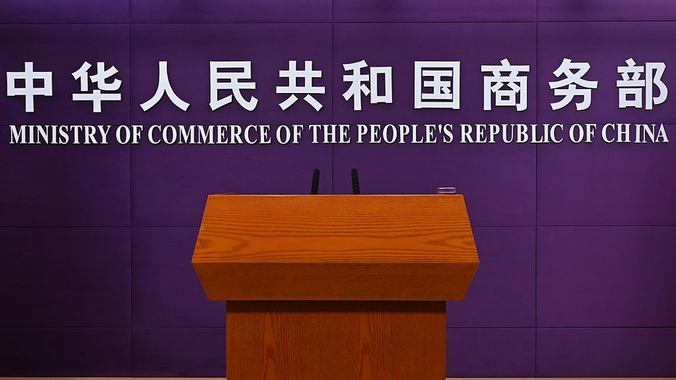 Čína nalieha na USA, aby zrušili všetky clá