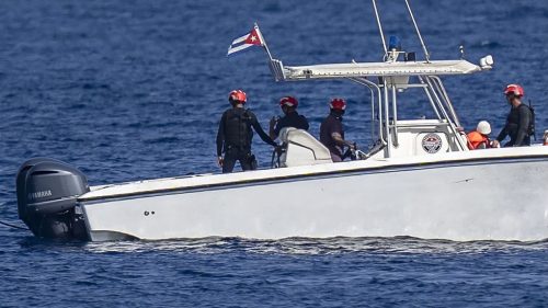 Kubánska pohraničná stráž zabila štyroch ozbrojencov na rýchlom člne s americkou vlajkou